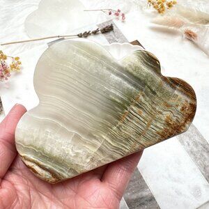 Gorgeous Onyx Cloud Carving